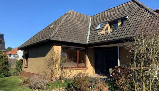 Bild von ATTRAKTIVES 2-GESCHOSSIGES ARCHITEKTENHAUS, Winkelbungalow, 26131 OLDENBURG ( EVERSTEN)