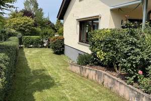 Großzügiges, helles Einfamilienhaus mit Einliegerwohnung, Massivbauweise, Sackgassenlage – Die vollständige Adresse der Immobilie erhältst du vom Anbieter., 74232 Abstatt – Vorschaubild 9