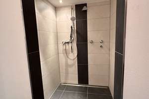 MODERNES EINFAMILIENHAUS MIT BAUGRUNDSTÜCK – Miesbacher Str. 44, 83620 Feldkirchen-Westerham – Vorschaubild 8