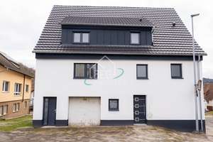 Wohnhaus mit Garage und zwei separaten Wohnungen in guter Lage – Die vollständige Adresse der Immobilie erhältst du vom Anbieter., 74405 Gaildorf – Vorschaubild 3