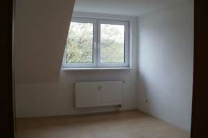 Helle 3-Zimmer Dachgeschosswohnung in Essen-Altenessen-Nord – Honnerskamp 7, 45329 Altenessen-Nord, Essen – Vorschaubild 8