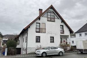 Geräumiges individuelles  4,5-Zimmer-Einfamilienhaus in Laudenbach – Bachstraße 48, 69514 Laudenbach – Vorschaubild 2