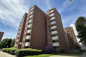 Schöne & frei gelieferte 2. Zi. ETW mit Balkon, EBK & TG-Stellplatz (Käufercourtagefrei)
