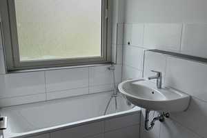 Gut geschnittene 4 Zimmerwohnung in Düsseldorf-Knittkuhl – Am Wagenrast 4, 40629 Düsseldorf – Vorschaubild 4
