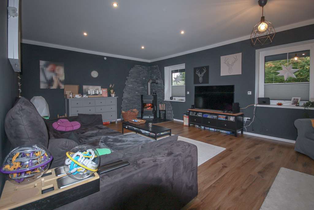 Immobilie in Lilienthal - Lilienthal - Charmantes Einfamilienhaus mit großem Garten in zentraler Lage - Bild 3