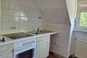 WG-Zimmer in frisch renovierter Dachgeschosswohnung zu vermieten – ab sofort verfügbar – Die vollständige Adresse der Immobilie erhältst du vom Anbieter., 76133 Nordstadt, Karlsruhe – Vorschaubild 4