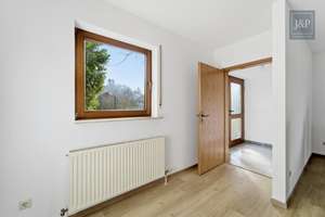 Wohnen mit Aussicht: Großzügiges Splitlevel-Haus mit Einliegerwohnung in Eppstein – Die vollständige Adresse der Immobilie erhältst du vom Anbieter., 65817 Eppstein – Vorschaubild 31