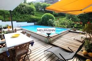 Weitläufig - Terrassenhaus auf 2 Etagen mit Pool und unverbaubarem Grünland im Rebland – Die vollständige Adresse der Immobilie erhältst du vom Anbieter., 77654 Offenburg – Vorschaubild 1
