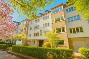 || ALTBAUTRAUM || Vermietete Altbauwohnung mit Balkon || LEBEN IM ZOOVIERTEL ||