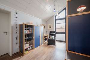 Ihr Zuhause in Hüls – stilvoll modernisiert, gepflegt und sofort bezugsbereit mit PV und Wallbox – Die vollständige Adresse der Immobilie erhältst du vom Anbieter., 47839 Hüls, Krefeld – Vorschaubild 23