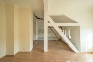 3-4 Zimmer: Maisonette-Dachgeschosswohnung mit Terrasse direkt auf der Luegallee – Luegallee 10, 40545 Oberkassel, Düsseldorf – Vorschaubild 10