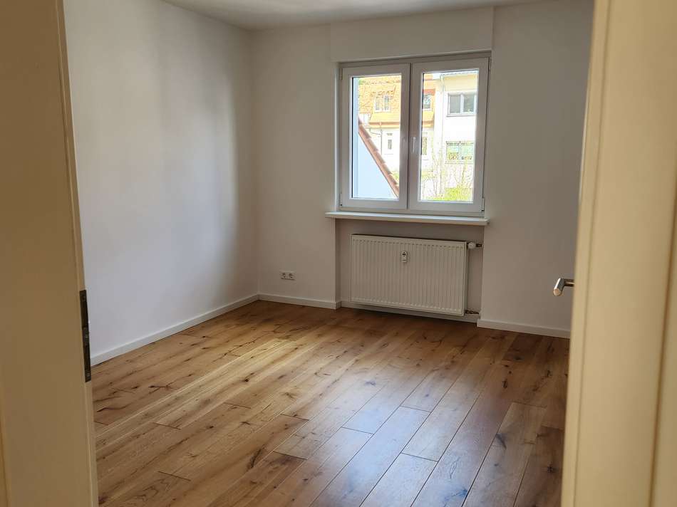 04_Zimmer 3  Blick ins Arbeits