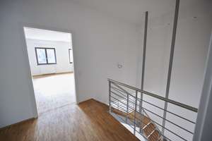 *Erstbezug nach Sanierung* Maisonette-Loft-Wohnung mit Terrasse und seitlichem Wasserblick – Ricklinger Strasse 3, 30449 Linden-Süd, Hannover – Vorschaubild 25