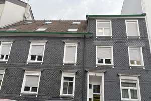 4,5 Zimmer Maisonette Wohnung 2. OG, neues Bad, ruhige Lage