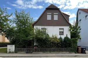 Wohnhaus in zentraler Lage von Neuhausen – Esslingen (Kreis) – Vorschaubild 1