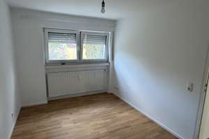 Helle 2 + 1 Zimmer Wohnung mit Gartenterrasse in ruhiger Lage in Erlenstegen – Bad Bernecker Str. 18, 90491 St. Jobst, Nürnberg – Vorschaubild 3