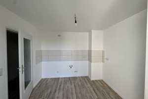 Frisch Sanierte 1-Zimmer-Wohnung mit Balkon in Mannheim - Lindenhof ! – Rampenweg 1, 68163 Mannheim – Vorschaubild 2
