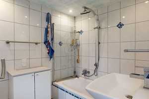 Property thumbnail 7