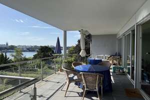 BONN BEUEL, direkte Rheinlage, top 4 Zi. Wohnung ca. 156 m² Wfl. Sonnenbalkon, Aufzug, Kfz. Stellpl. – Die vollständige Adresse der Immobilie erhältst du vom Anbieter., 53225 Beuel-Mitte, Bonn – Vorschaubild 3