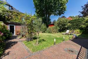Hochwertiges Einfamilienhaus, 228 Wohnfl., 3 Etg., 5 Schlz., Terrasse, 2 Balkone, 3 Bäder & Sauna – Die vollständige Adresse der Immobilie erhältst du vom Anbieter., 44141 Westfalendamm, Dortmund – Vorschaubild 26