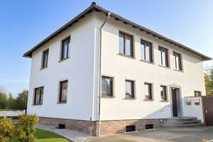 Bezugsfertig modernisierte Stadtvilla mit Einliegerwohnung in Uelzen – Die vollständige Adresse der Immobilie erhältst du vom Anbieter., 29525 Uelzen – Vorschaubild 2