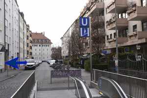 Voll ausgestattet, ideale Infrastruktur, ruhig // Fully equipped, ideal infrastructure, quiet – Jamnitzerstr. 13, 81543 München – Vorschaubild 1