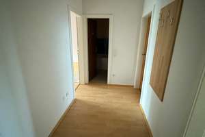 Helle 2,5-Zimmer-Wohnung mit Balkon in Krefeld – Blumentalstraße 11, 47798 Inrath/Kliedbruch, Krefeld – Vorschaubild 3