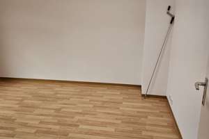 Traumhafte DG-Wohnung über zwei Ebenen in Stuttgart-West – Gutenbergstr. 78, 70176 Rotebühl, Stuttgart – Vorschaubild 2