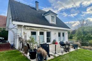 Familienfreundliches Haus mit großem Grundstück in Bielefeld-Altenhagen – Die vollständige Adresse der Immobilie erhältst du vom Anbieter., 33729 Heepen, Bielefeld – Vorschaubild 26
