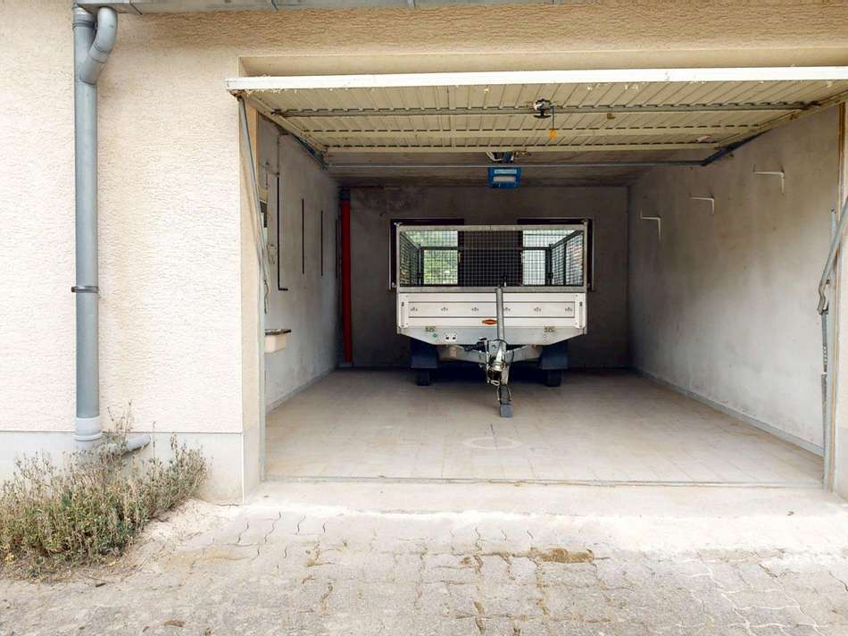 Garage 1