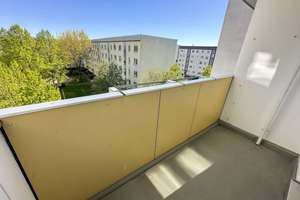Ab sofort bezugsfrei: Idyllisches Wohnumfeld | Sonniger Südostbalkon | Aufzug | Fernwärme – Die vollständige Adresse der Immobilie erhältst du vom Anbieter., 4329 Heiterblick, Leipzig – Vorschaubild 9