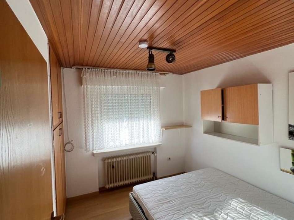 Schlafzimmer 5