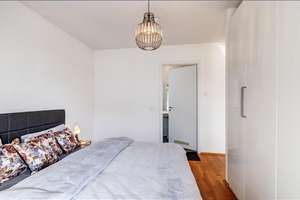 Möbliert: 2 Schlafzimmer - gute Wohnlage Altperlach, sehr ruhig – Die vollständige Adresse der Immobilie erhältst du vom Anbieter., 81737 Altperlach, München – Vorschaubild 4
