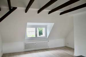 Saniertes Studio mit Charme – helle Dachgeschosswohnung in ruhiger Lage von Essen-Frillendorf – Bornickswiese 7, 45139 Frillendorf, Essen – Vorschaubild 7