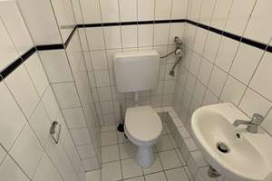 Frisch renovierte 2,5 Zimmer-Wohnung mit Duschbad und separatem WC – 23560 Sankt Jürgen, Lübeck – Vorschaubild 11