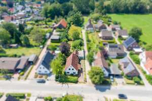 Großes Grundstück mit Altbestand -Schiffdorferdamm