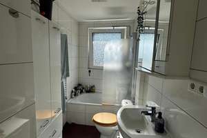 2-Zimmer-Wohnung mit Balkon/Einbauküche und Domblick  in Leverkusen – Quettinger Str 11, 51381 Lützenkirchen, Leverkusen – Vorschaubild 3