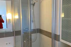 Großzügige, gut geschnittene 3-Zi-Wohnung mit Einbauküche und Balkon in zentraler Lage in Kiel Nord – Die vollständige Adresse der Immobilie erhältst du vom Anbieter., 24106 Wik, Kiel – Vorschaubild 17