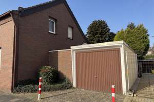 Zuhause mit Herz !!Riesiges Grundstück, 3 Garagen & gemütliches Kaminzimmer, Nähe Üttelsheimer See – Die vollständige Adresse der Immobilie erhältst du vom Anbieter., 47198 Hochheide, Duisburg – Vorschaubild 4