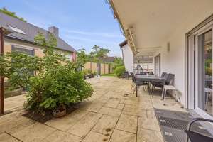 Charmantes Familienhaus mit Einliegerpotential und weitläufiger Garten-Oase – Die vollständige Adresse der Immobilie erhältst du vom Anbieter., 76344 Eggenstein-Leopoldshafen – Vorschaubild 44
