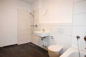 Wunderschöne 4-Zimmer-Wohnung mit Küche und TG-Stellplatz im Dichterviertel! – Kleiststraße 41, 89077 Ulm – Vorschaubild 12