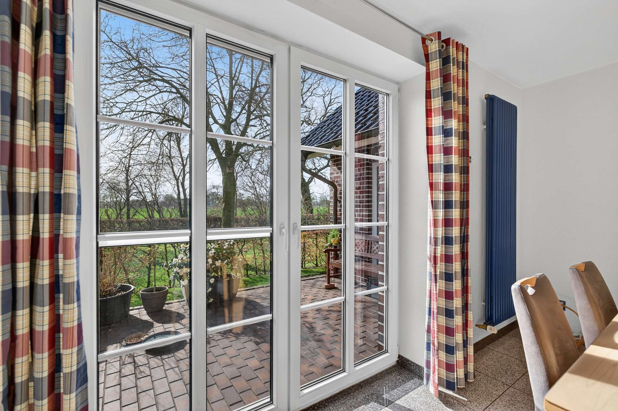 Immobilie in Rhede (Ems) - Freier Blick - Großes EFH in Sackgassenendlage mit Garage und Carport - Bild 5