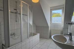 Lichtdurchflutete 3-Zimmer-Maisonettewohnung mit Dachterrasse und zwei Stellplätzen – Die vollständige Adresse der Immobilie erhältst du vom Anbieter., 55129 Hechtsheim, Mainz – Vorschaubild 16