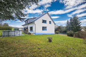 Traumhafte Aussichtslage am Feld- und Waldrand: Vermietetes 2-Familienhaus mit Doppelgarage+ Stellpl – Die vollständige Adresse der Immobilie erhältst du vom Anbieter., 61276 Weilrod – Vorschaubild 10