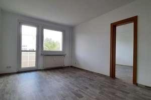 *Gemütliche 2-Zimmer mit Balkon* – Mendelejewstraße 23, 9599 Freiberg – Vorschaubild 3
