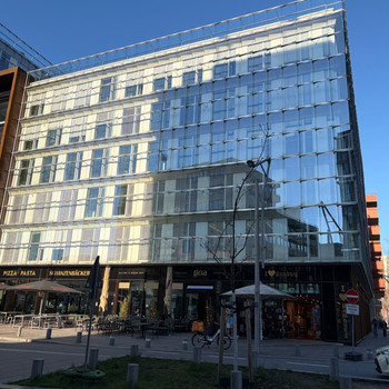 Say hello to: Einzelhandel Hafencity –hochwertige Mietfläche am Sandtorpark