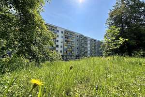 4-Raum-Wohnung mit Balkon in sanierter Wohnanlage