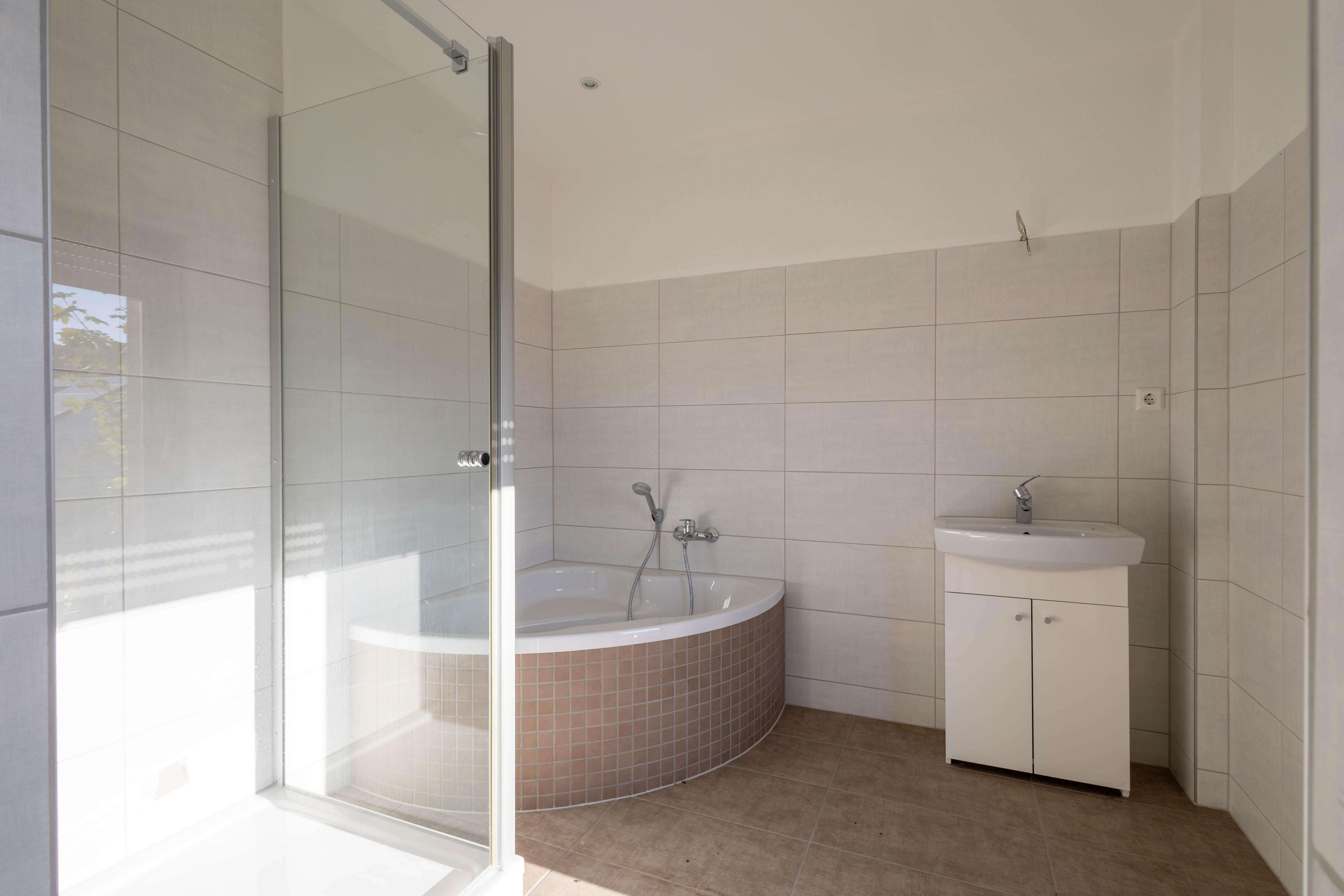 Immobilie in Bechhofen - Großzügiges Wohnhaus mit vielfältigen Nutzungsmöglichkeiten - Bild 1