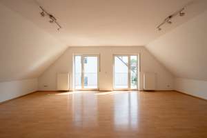 Charmante 2-Zimmer-DG-Wohnung mit Keller, Dachspitz und TG nahe Offenbacher Innenstadt & Mainufer – 63067 Ledermuseum, Offenbach am Main – Vorschaubild 8