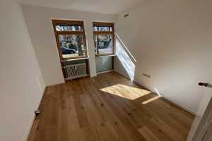 Sonnige ruhige Wohnung mit 2 Südbalkonen – Großhesseloher Straße 18, 81479 München – Vorschaubild 4
